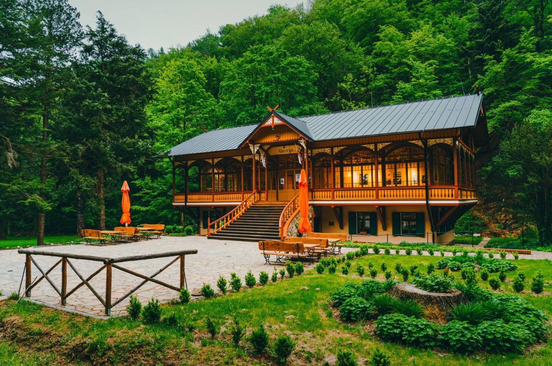 Pod Rejvizem Chalet